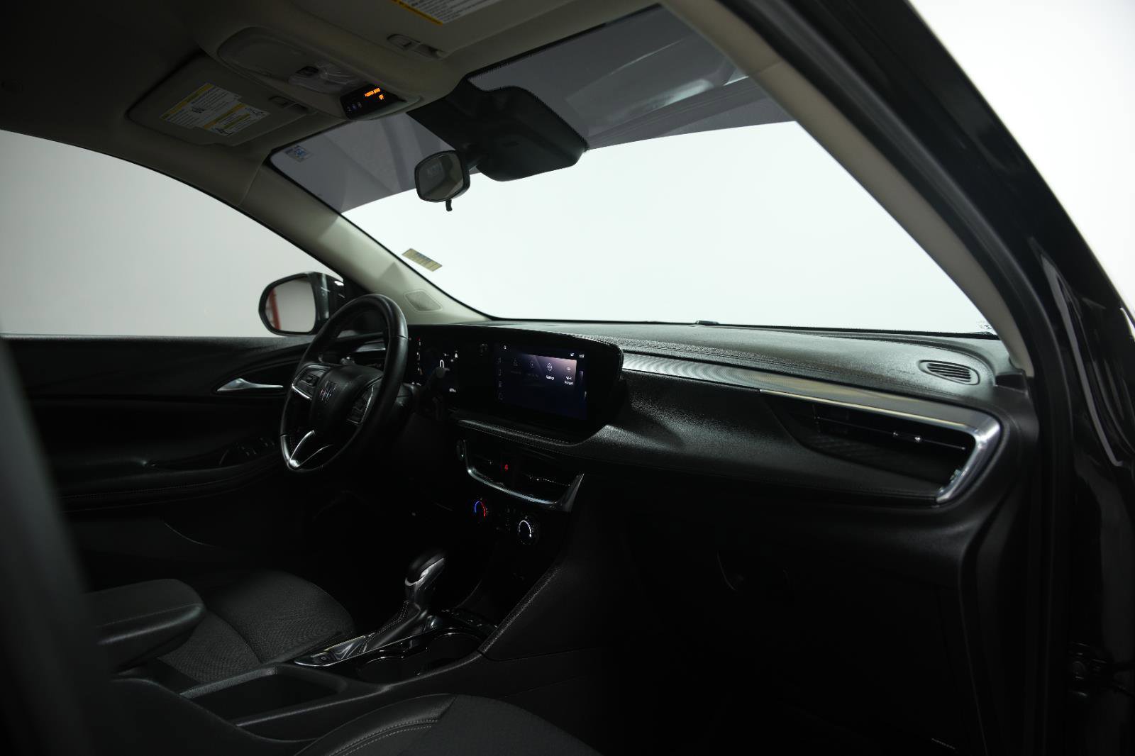 Used 2025 Buick Encore GX Preferred image 18