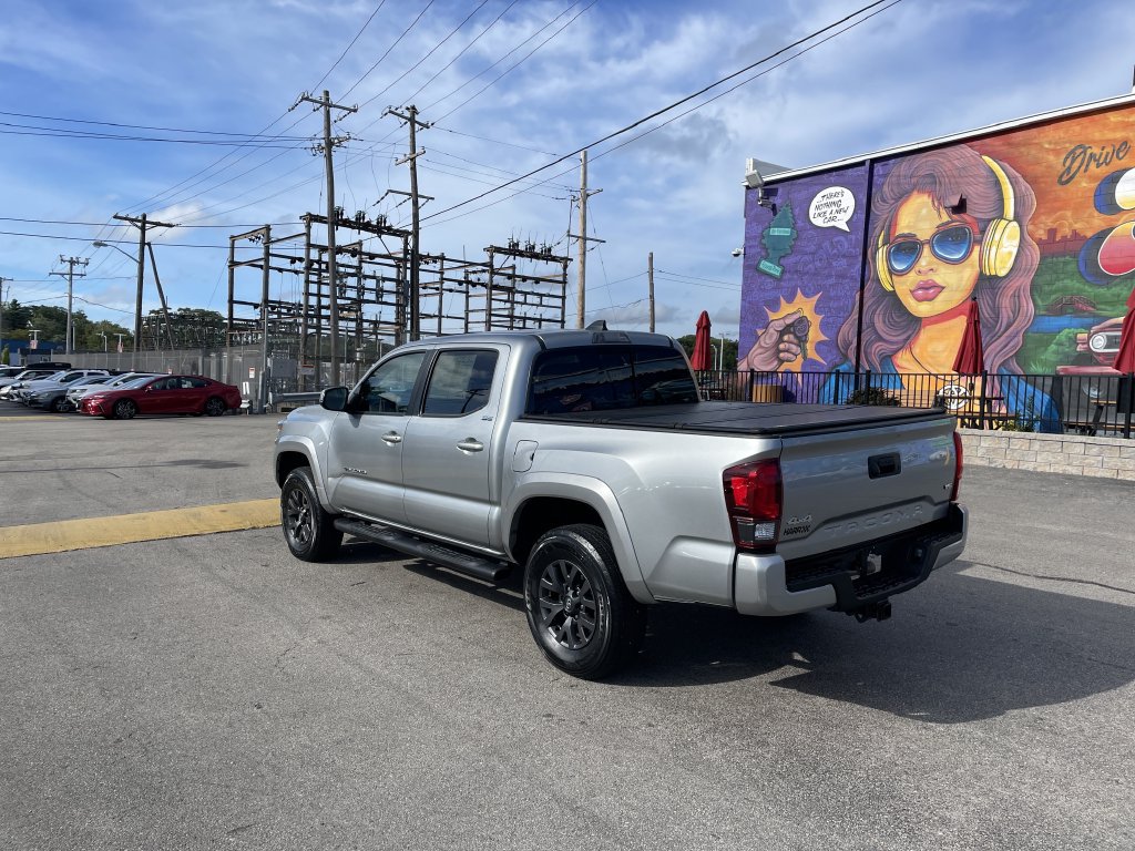 Used 2023 Toyota Tacoma SR5 w/ Technology Package AWD/4WD image 3