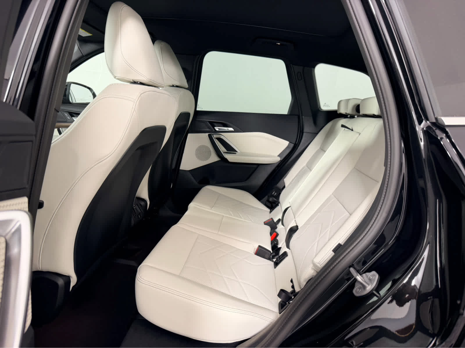 New 2027 BMW X1 xDrive28i AWD/4WD image 13