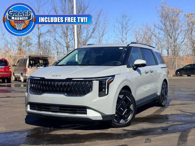 Used 2025 Kia Carnival EX image 1