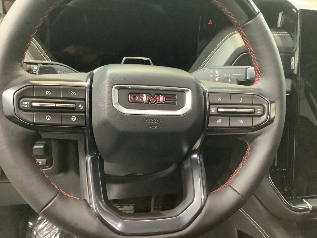 New 2026 GMC Yukon AT4 Ultimate w/ LPO, Illumination Package AWD/4WD image 17