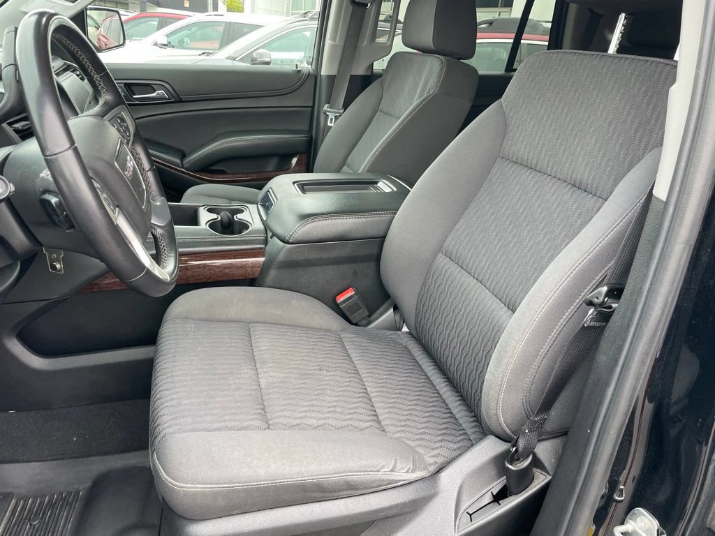 Used 2020 GMC Yukon SLE w/ SLE Value Package AWD/4WD image 6