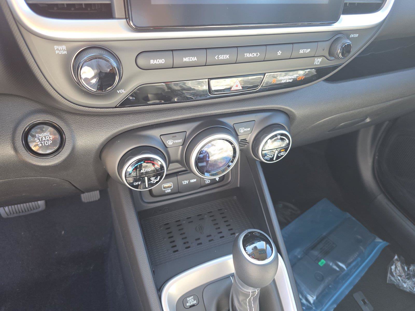 New 2026 Hyundai Venue SEL FWD image 17
