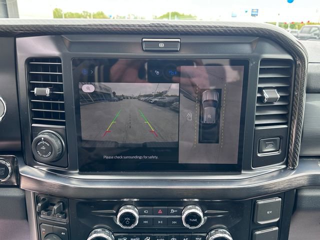 New 2026 Ford F250 Lariat w/ Black Appearance Package AWD/4WD image 16