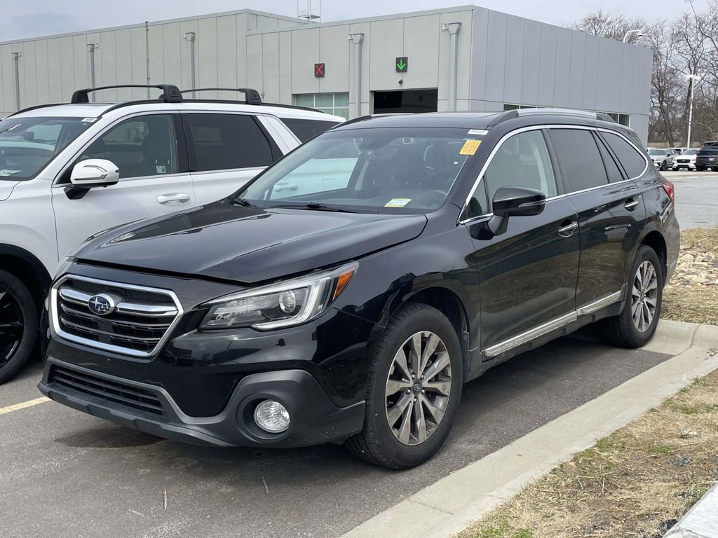 Used 2019 Subaru Outback 3.6R Touring image 2