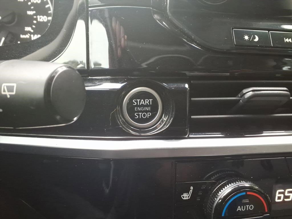 Used 2022 Nissan Pathfinder SL image 21