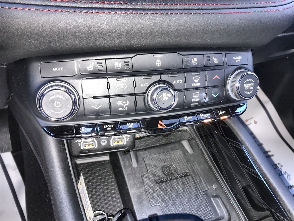 Used 2024 Dodge Durango Citadel image 19