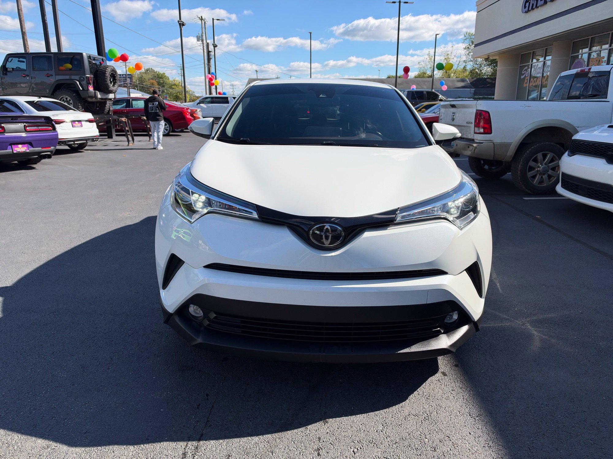 Used 2019 Toyota C-HR Limited FWD image 2