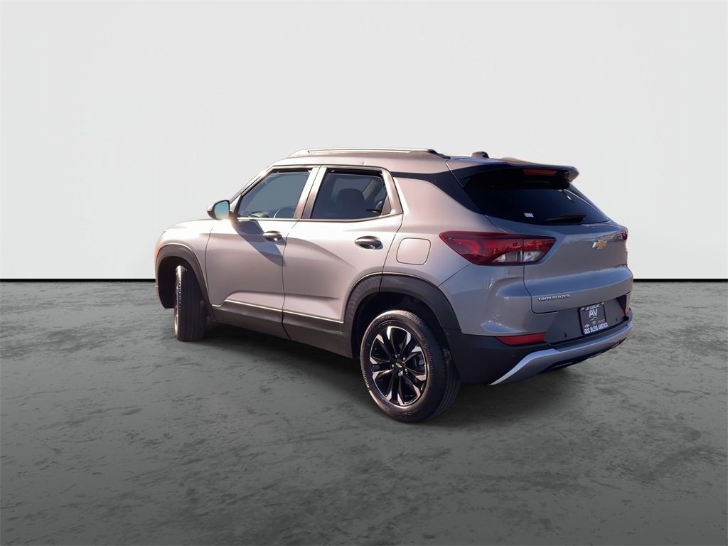 Used 2023 Chevrolet TrailBlazer LT w/ Convenience Package image 6