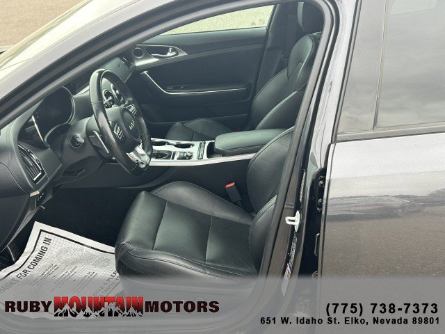 Used 2022 Kia Stinger GT1 AWD/4WD image 11