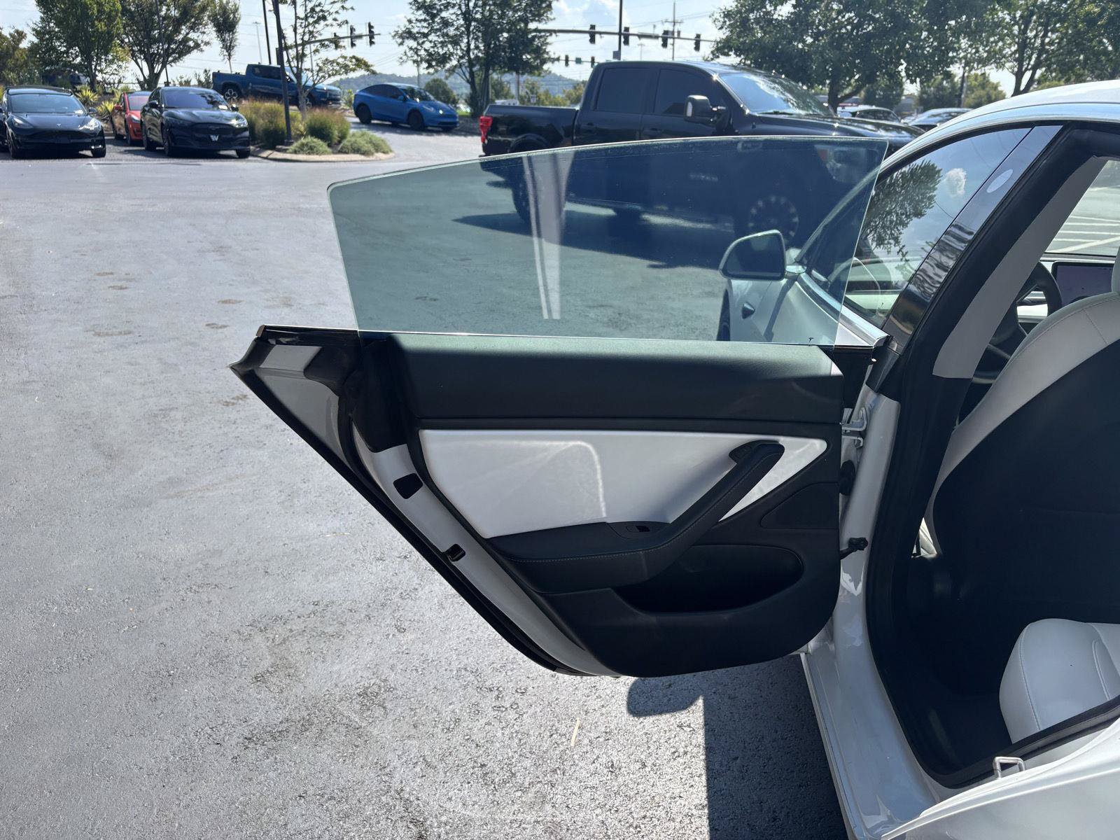 Used 2020 Tesla Model 3 Performance AWD/4WD image 22