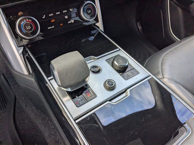 Used 2023 Land Rover Range Rover SE image 11
