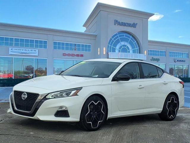 Used 2019 Nissan Altima 2.5 SR w/ SR Premium Package