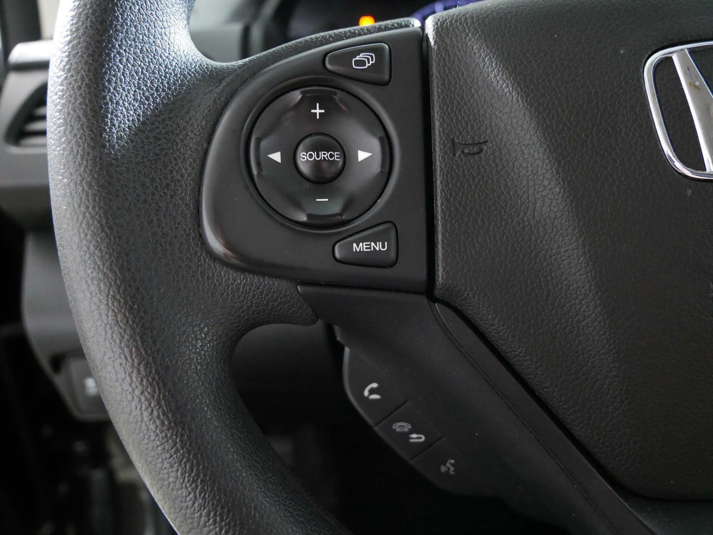 Used 2015 Honda CR-V LX image 27