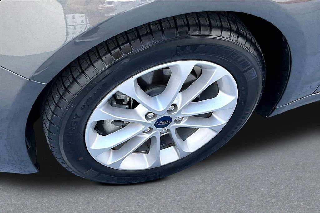 Used 2020 Ford Fusion SE image 31