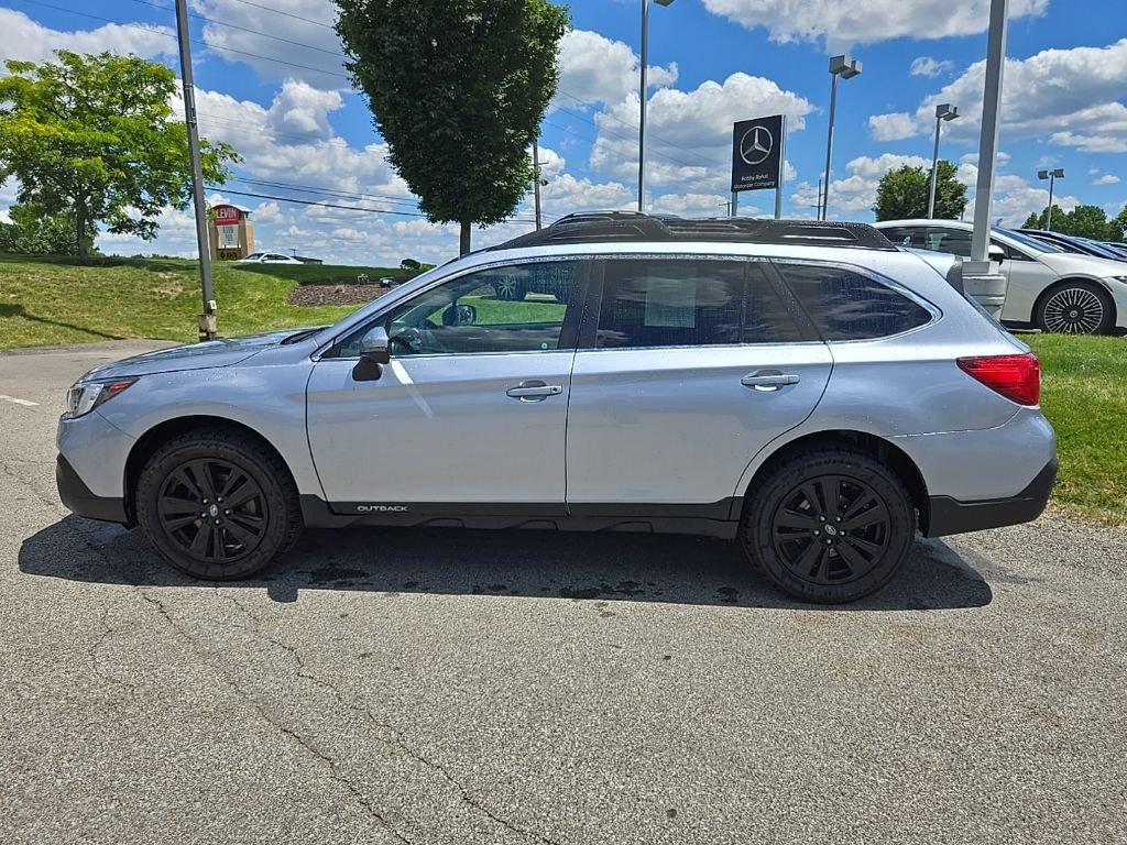 Used 2019 Subaru Outback 2.5i Limited AWD/4WD image 10