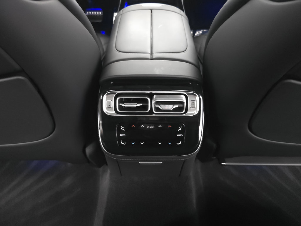 Certified 2026 Mercedes-Benz S 580 4MATIC Sedan w/ AMG Line Package image 29