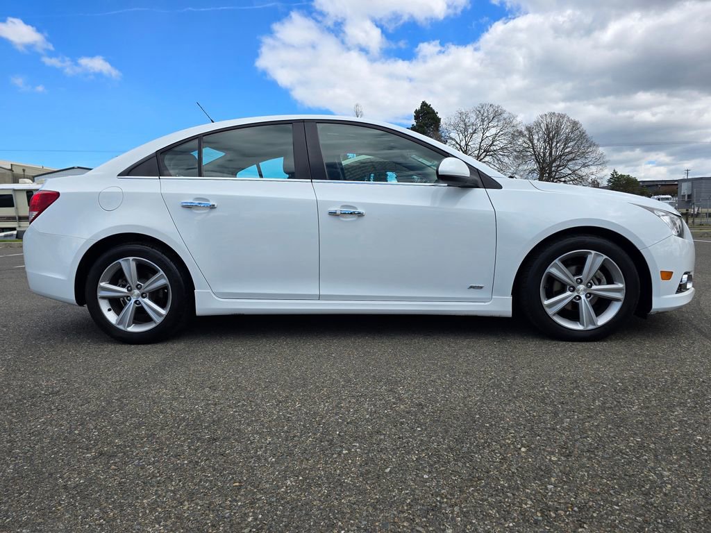 Used 2012 Chevrolet Cruze LT w/ RS Package image 6