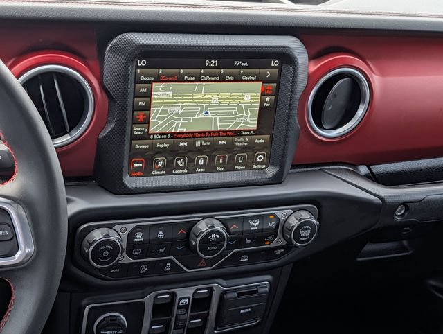 Used 2023 Jeep Gladiator Rubicon w/ LED Lighting Group AWD/4WD image 15