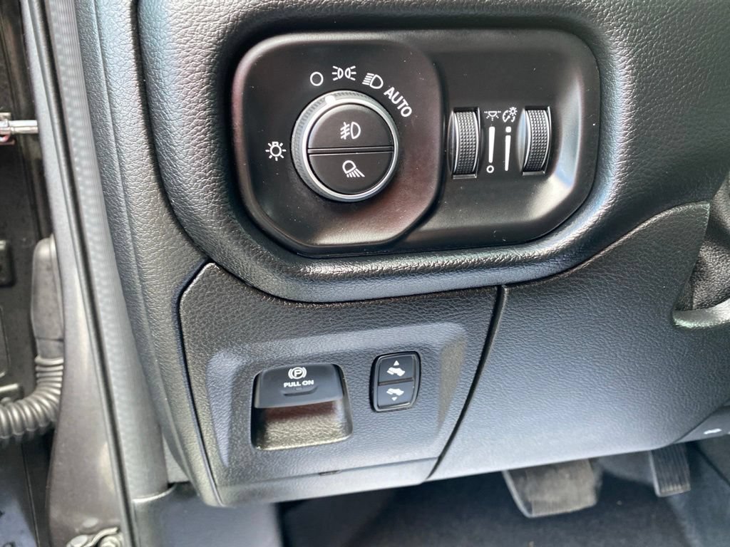 Used 2020 RAM 1500 Laramie AWD/4WD image 4