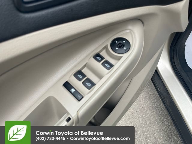 Used 2018 Ford Escape SE w/ SE Sync 3 Package AWD/4WD image 19