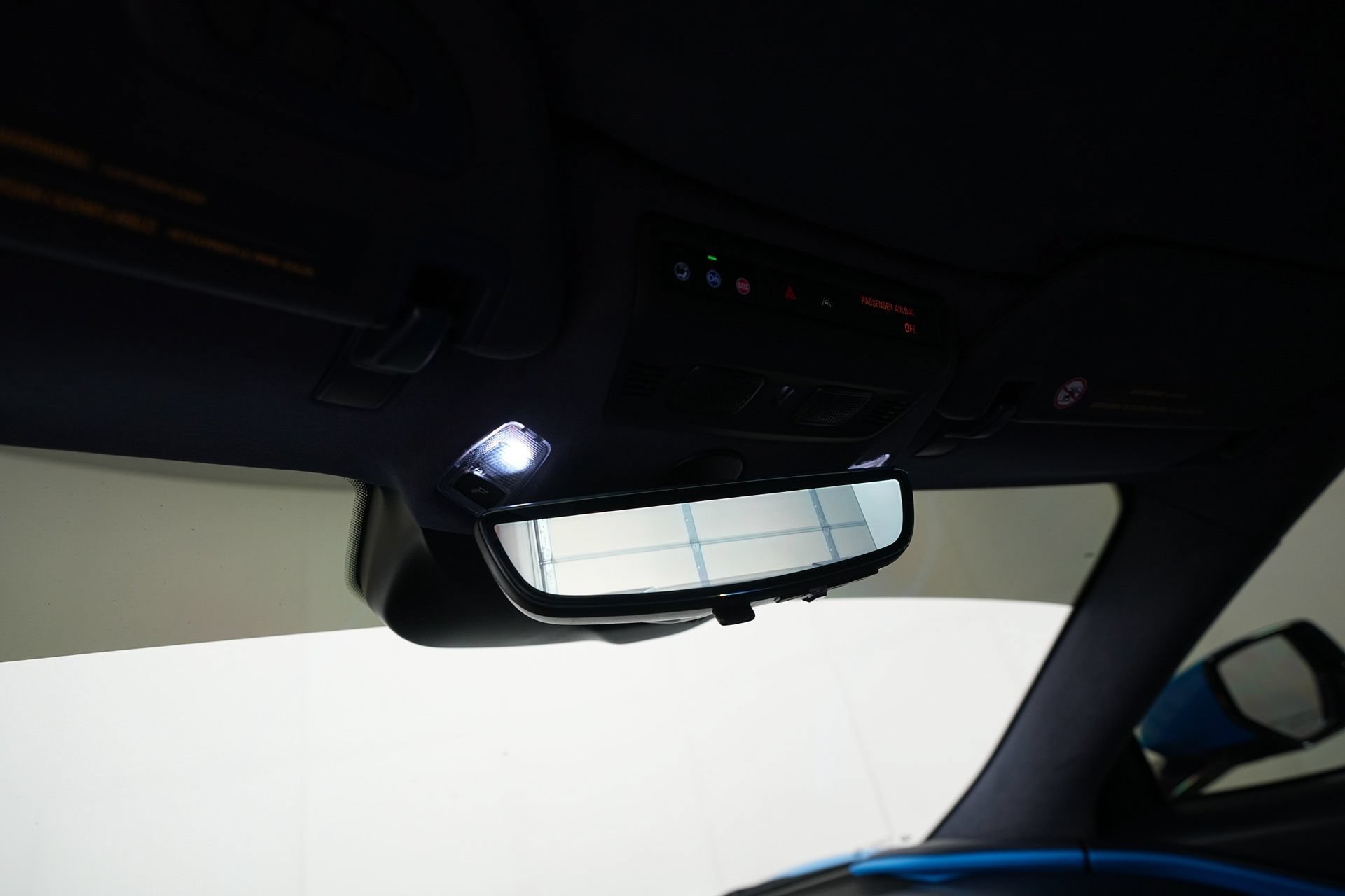 Used 2024 Chevrolet Corvette Stingray Premium Conv w/ Battery Protection Package RWD image 19