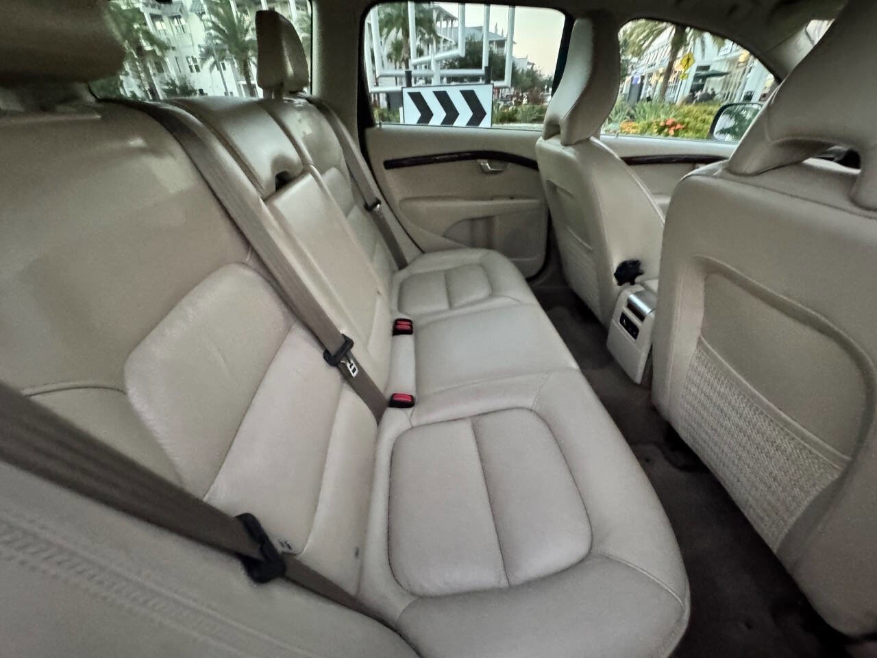 Used 2013 Volvo XC70 3.2 image 18