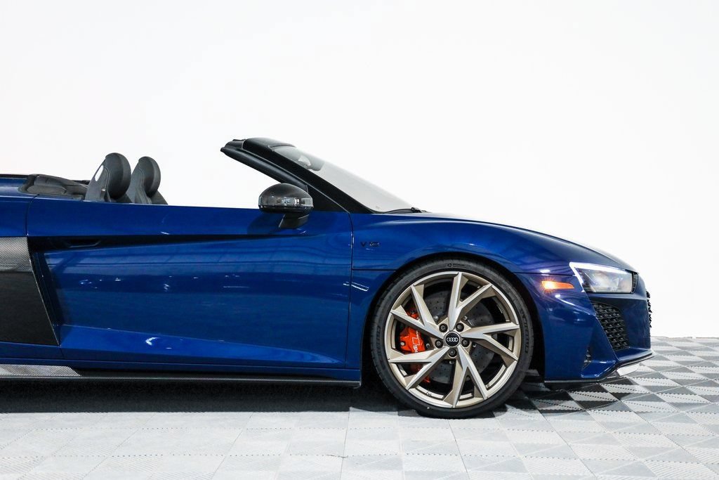 Used 2023 Audi R8 V10 performance AWD/4WD image 5