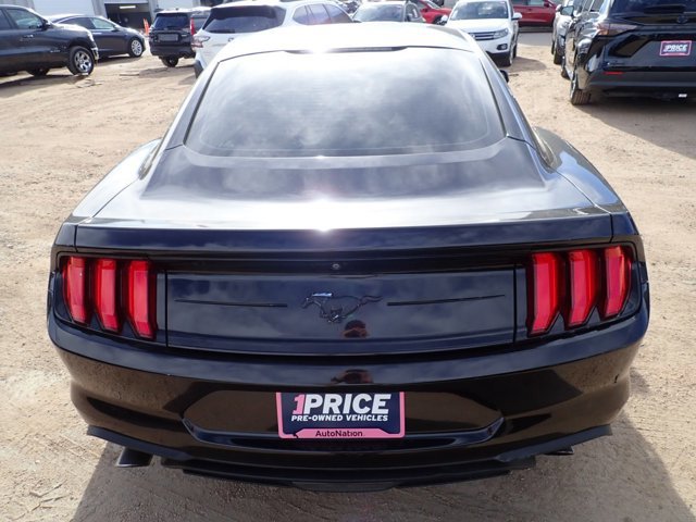 Used 2018 Ford Mustang EcoBoost image 3
