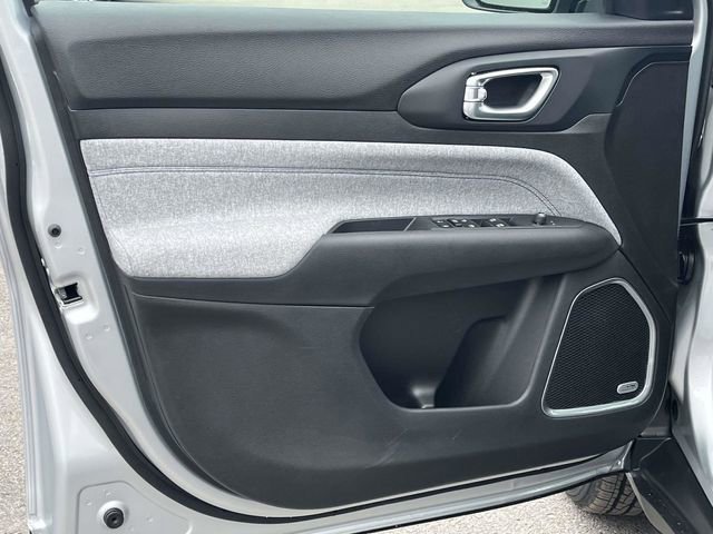 New 2026 Jeep Compass Latitude image 12