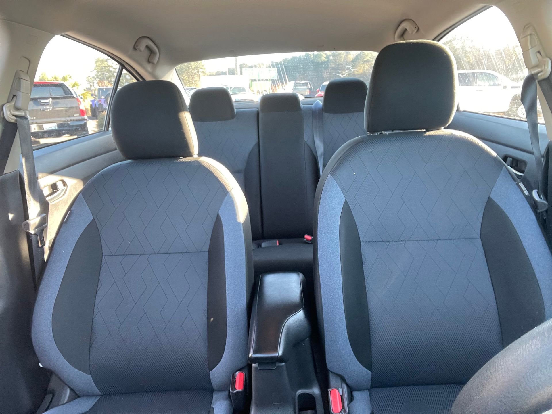 Used 2023 Nissan Versa SV image 28