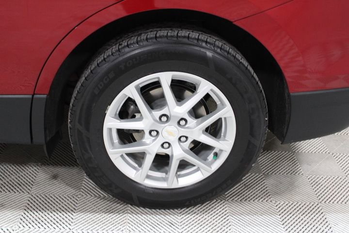 Used 2024 Chevrolet Equinox LT image 40