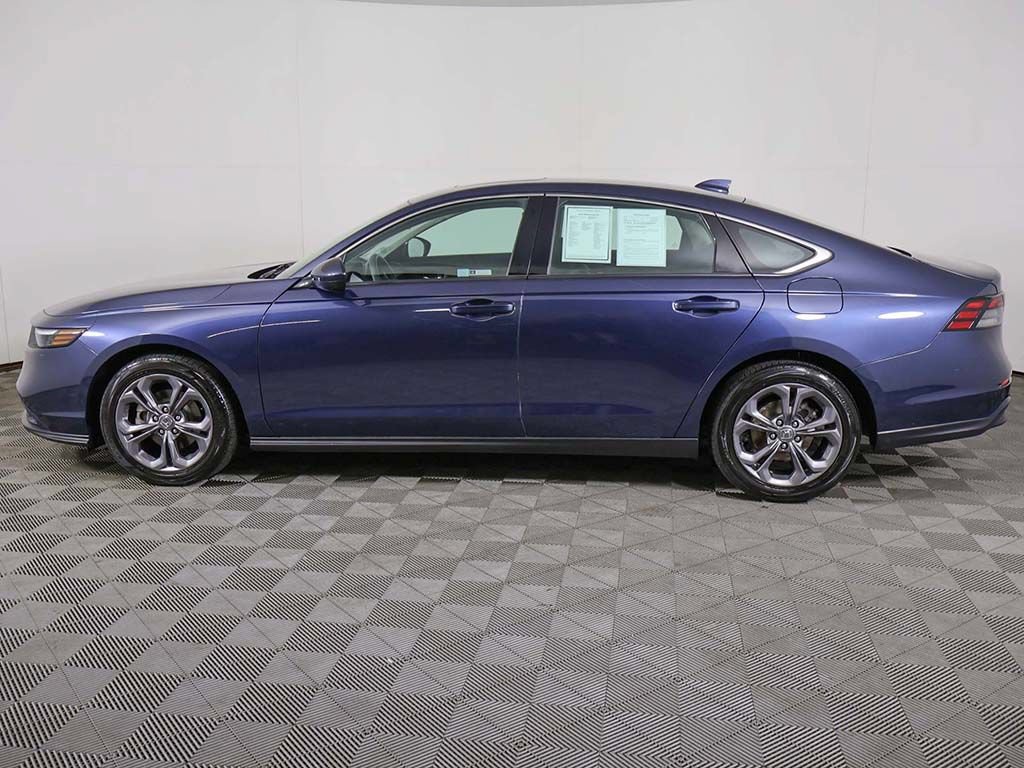 Used 2023 Honda Accord EX image 17