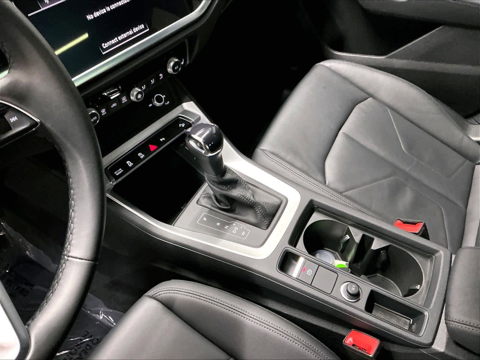 Certified 2025 Audi Q3 2.0T Premium image 19
