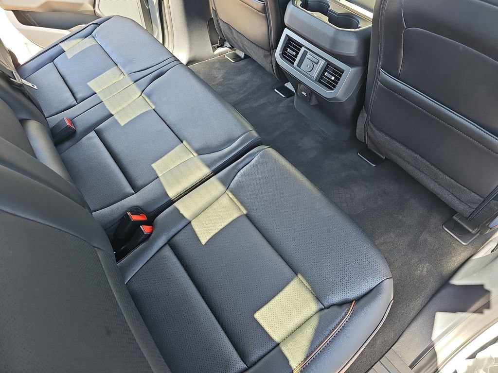 New 2026 Ford F350 Lariat w/ FX4 Off-Road Package image 11