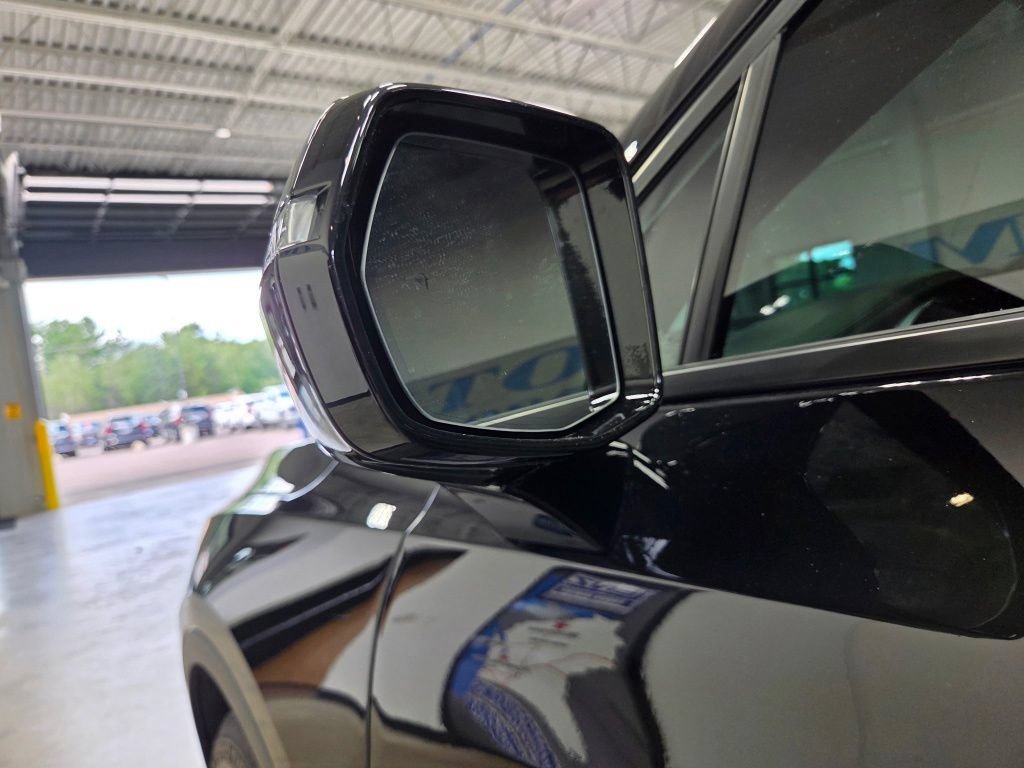 Used 2021 Chevrolet Blazer LT w/ Redline Edition AWD/4WD image 15