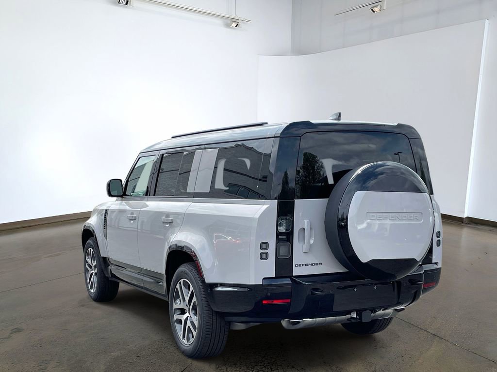 New 2026 Land Rover Defender 130 X-Dynamic SE AWD/4WD image 6