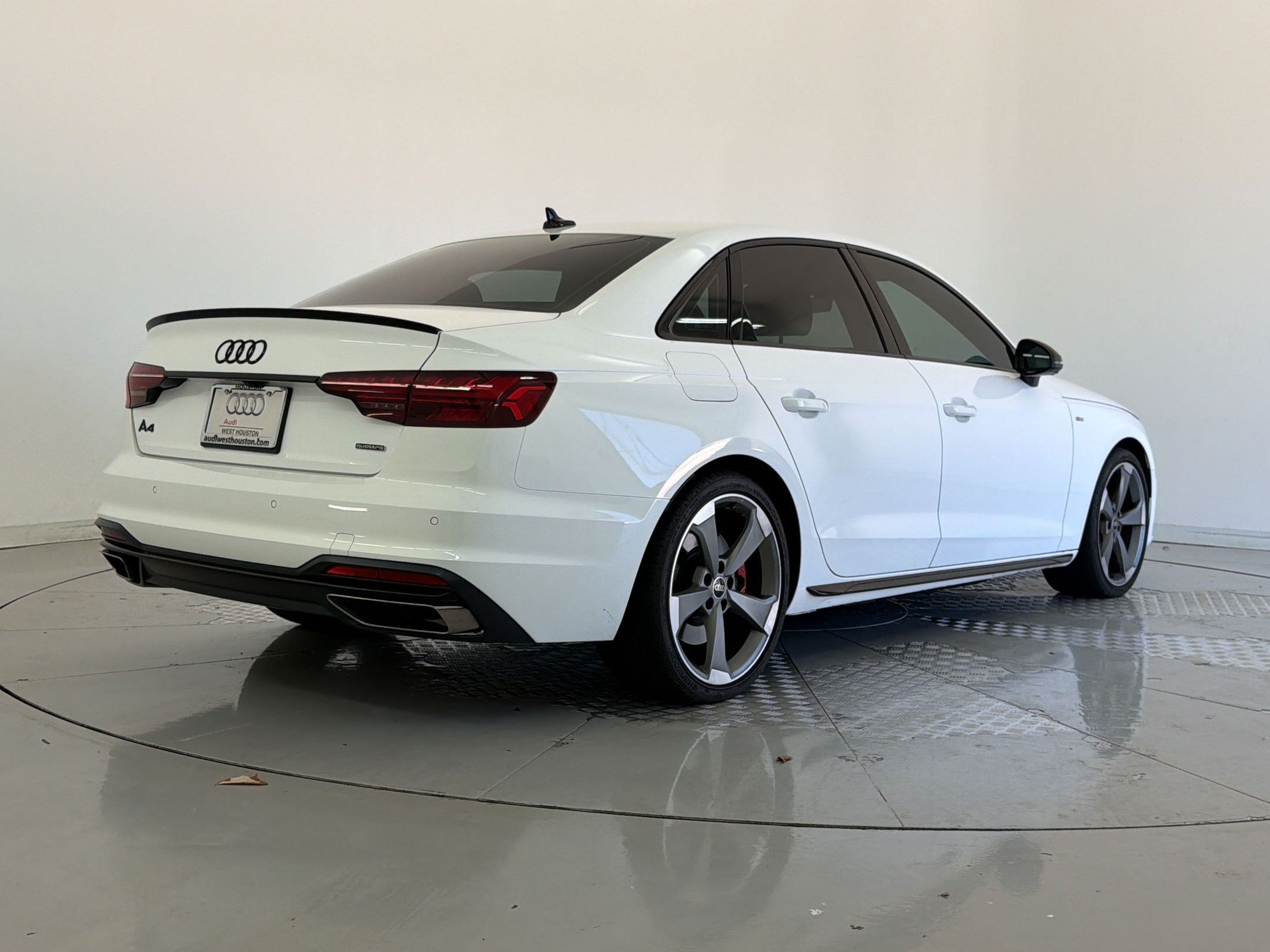 Used 2023 Audi A4 2.0T Premium Plus w/ Premium Plus Package AWD/4WD image 9