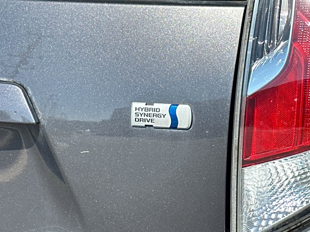 Used 2015 Toyota Prius C Three image 5