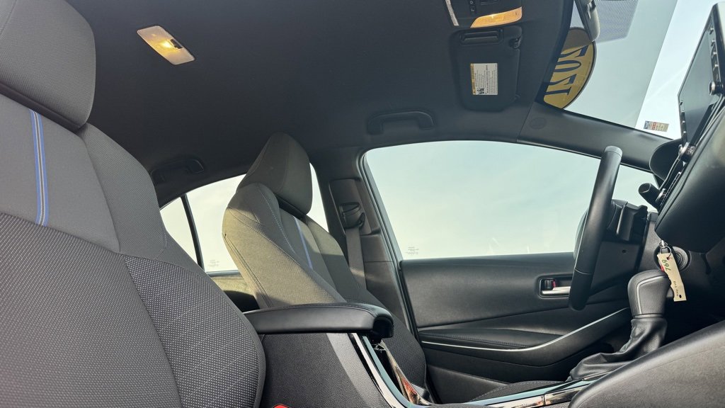 Used 2021 Toyota Corolla SE image 19