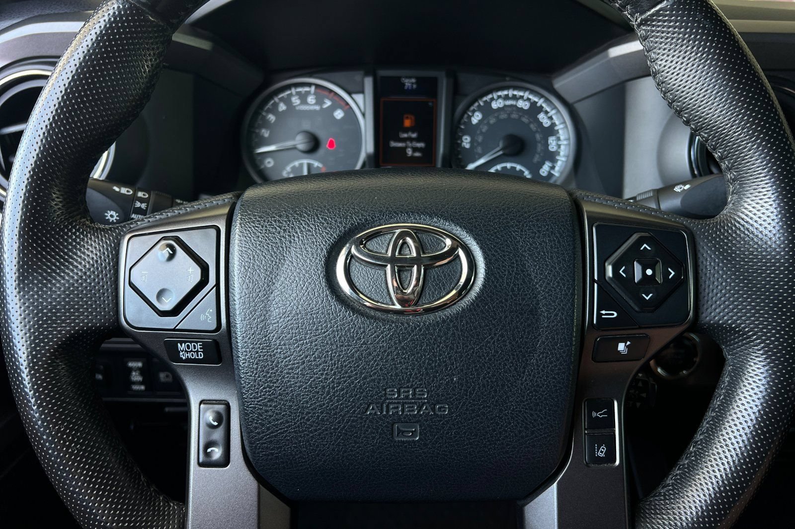 Used 2019 Toyota Tacoma TRD Off-Road w/ TRD Premium Off Road Package AWD/4WD image 30