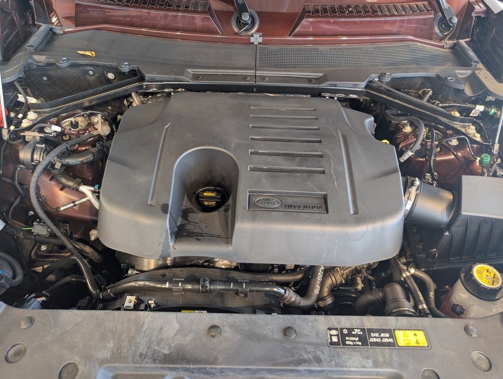 Used 2025 Land Rover Defender 110 Sedona Red Edition image 30