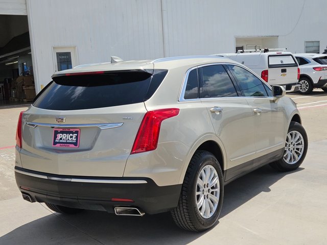 Used 2017 Cadillac XT5 FWD w/ LPO, Wheel Lock Package image 5