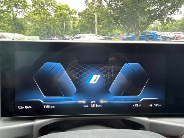 Used 2023 BMW i4 eDrive40 RWD image 14