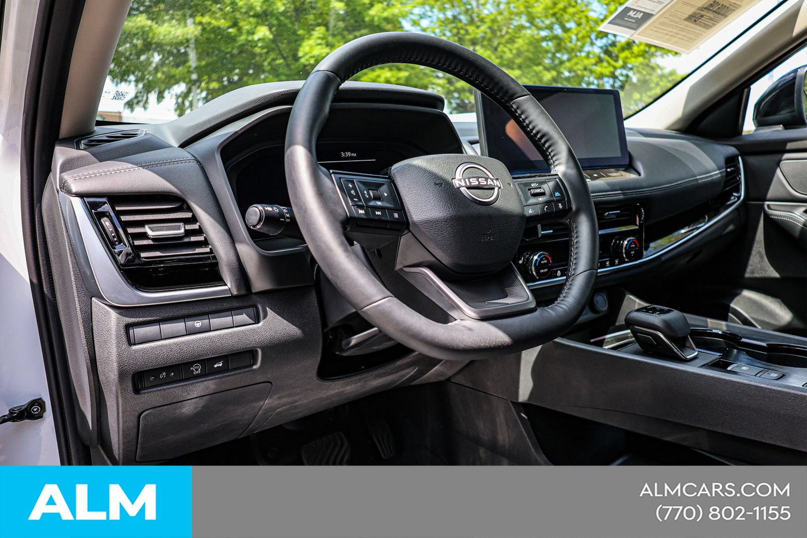 Used 2025 Nissan Rogue SL FWD image 22