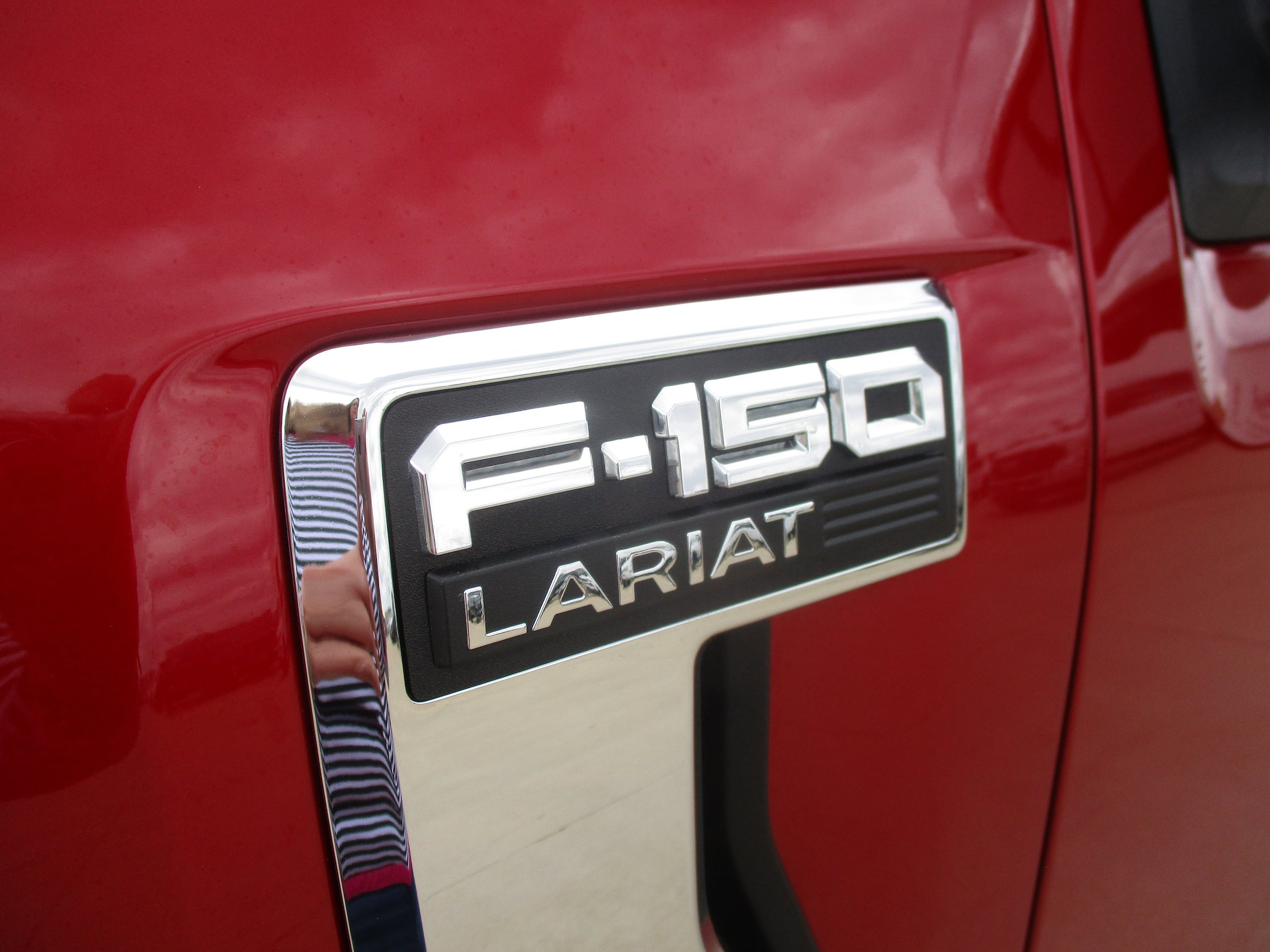 Used 2024 Ford F150 Lariat w/ Bed Utility Package AWD/4WD image 15