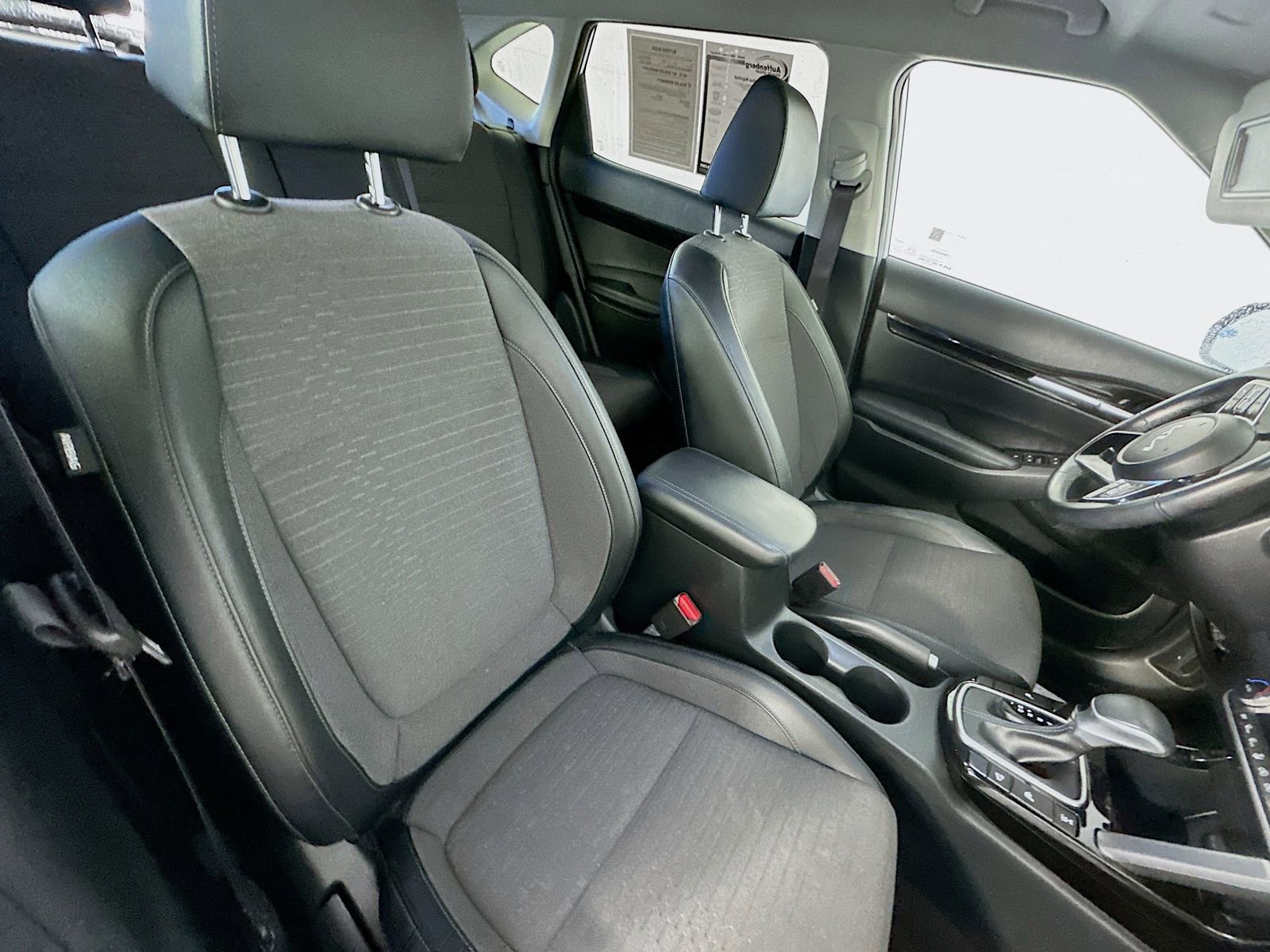 Used 2023 Kia Seltos Nightfall Edition AWD/4WD image 27