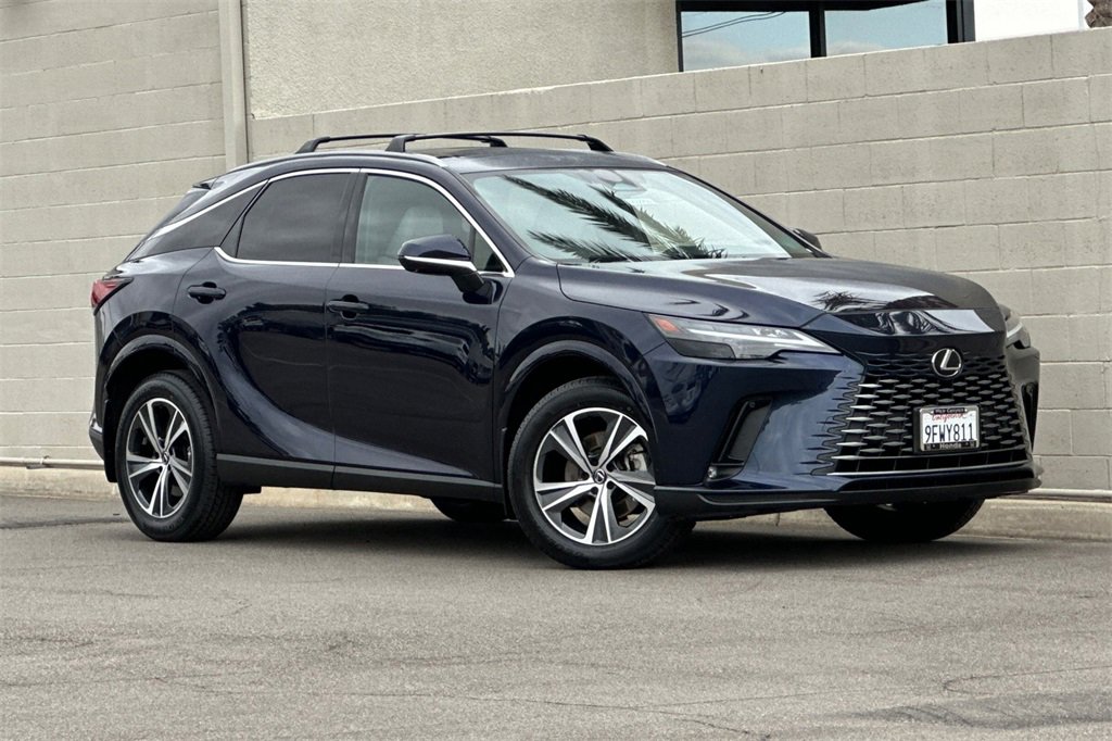 Used 2023 Lexus RX 350 Premium image 2