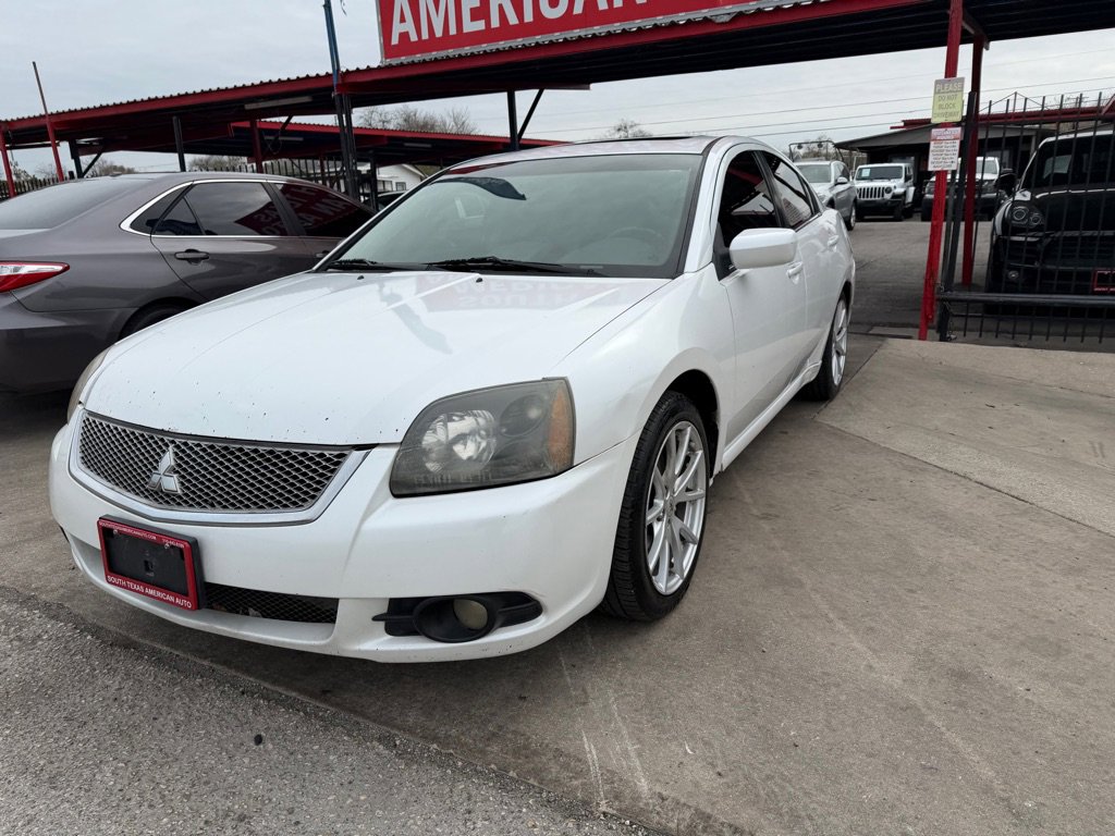 Used 2011 Mitsubishi Galant SE image 2