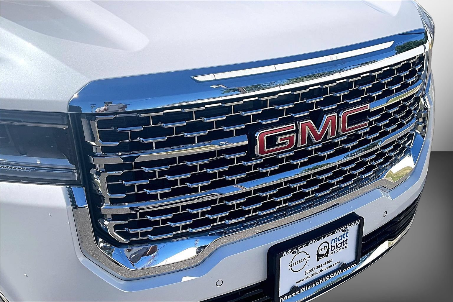 Used 2023 GMC Acadia Denali AWD/4WD image 30
